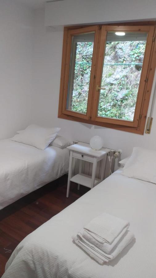 Casa Buganvilla. Apartamento Con Jardin, A 100 Metros Del Centro. 柯米拉斯 外观 照片